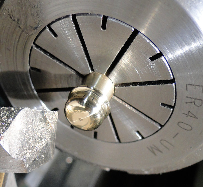 torneamento de porca em latão para fixação de cabo cutelaria artesanal